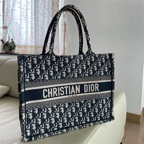 dior book tote 中型.